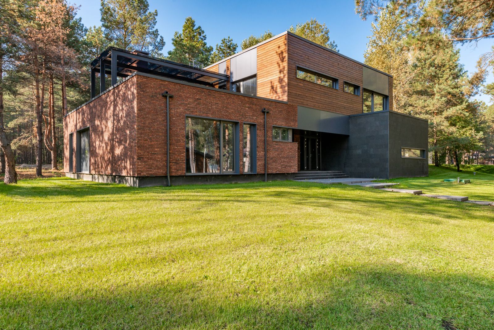 Cherry Hills Village estate with pool and guest suite at 4 Sunset Ln, Cherry Hills Village, CO 80113